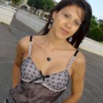 Jolie libertine coquine intéressée par un plan entre libertins